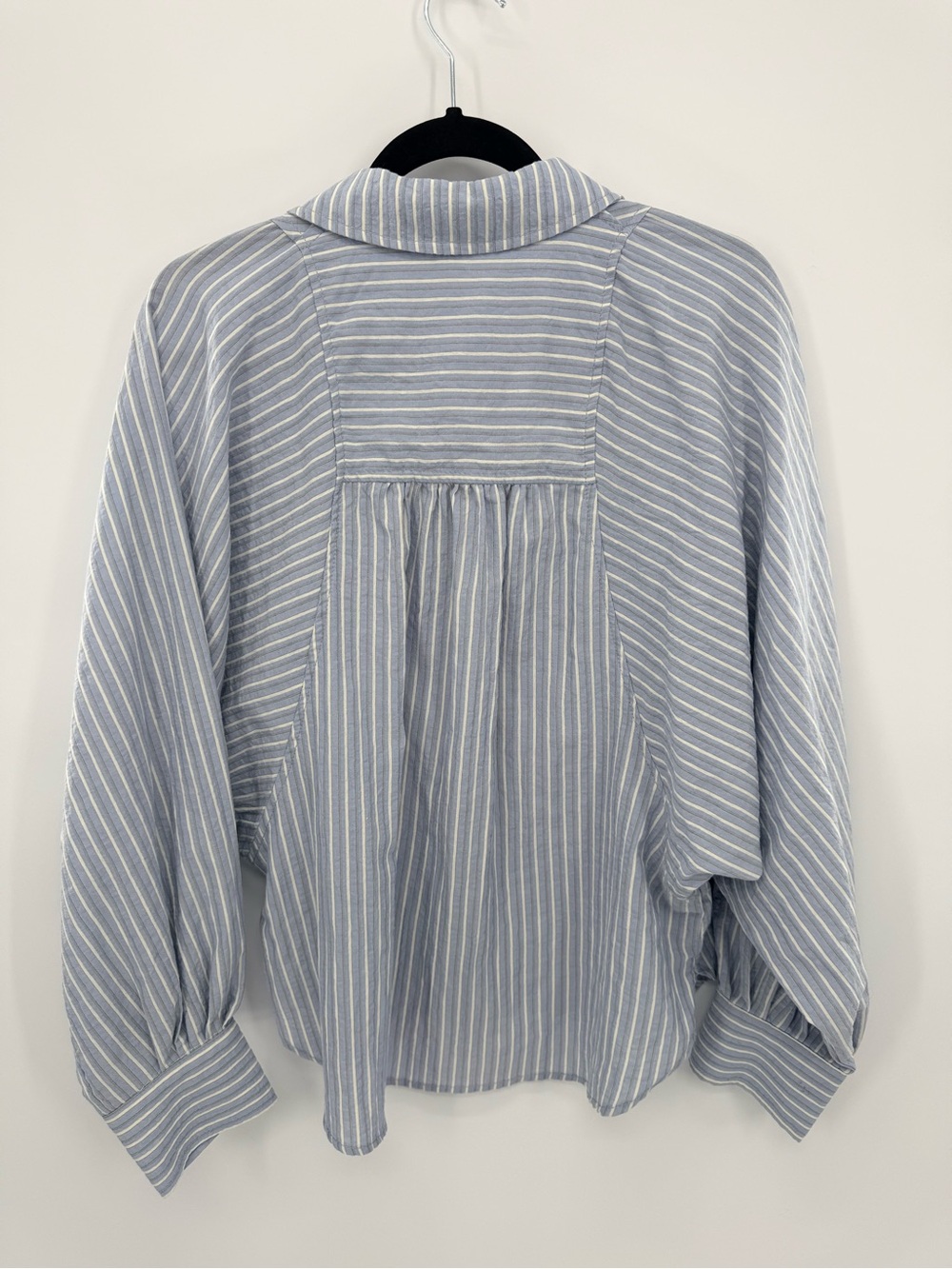 Max Studio London Stripe Dolman Sleeve Button Down Blouse M Coastal Chic - Picture 3 of 10